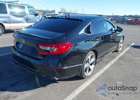 2018 Honda Accord Touring из США, поврежденный, VIN 1HGCV1F90JA000538